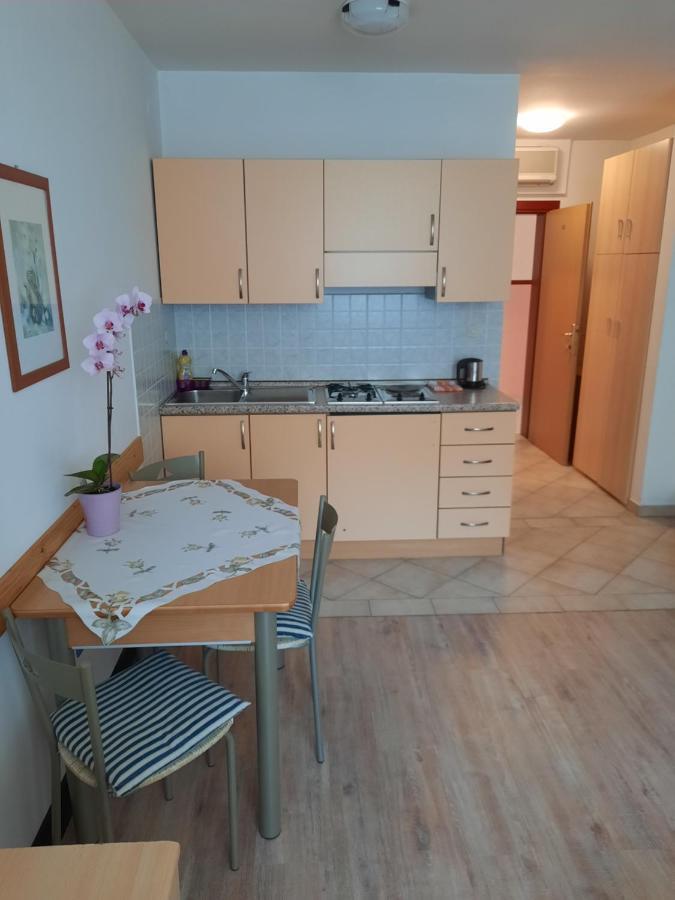 Apartmani Lorena Pula Eksteriør billede